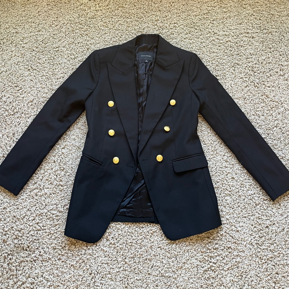 Black Banana Republic double breasted blazer